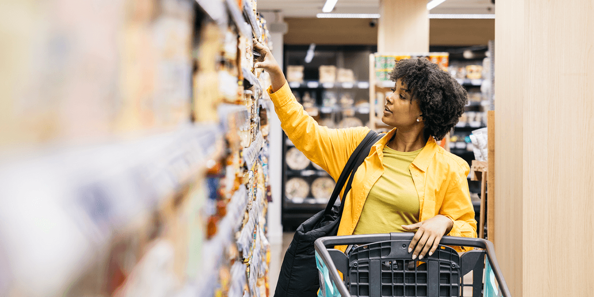 Confiança do comércio alcança maior patamar em 18 meses